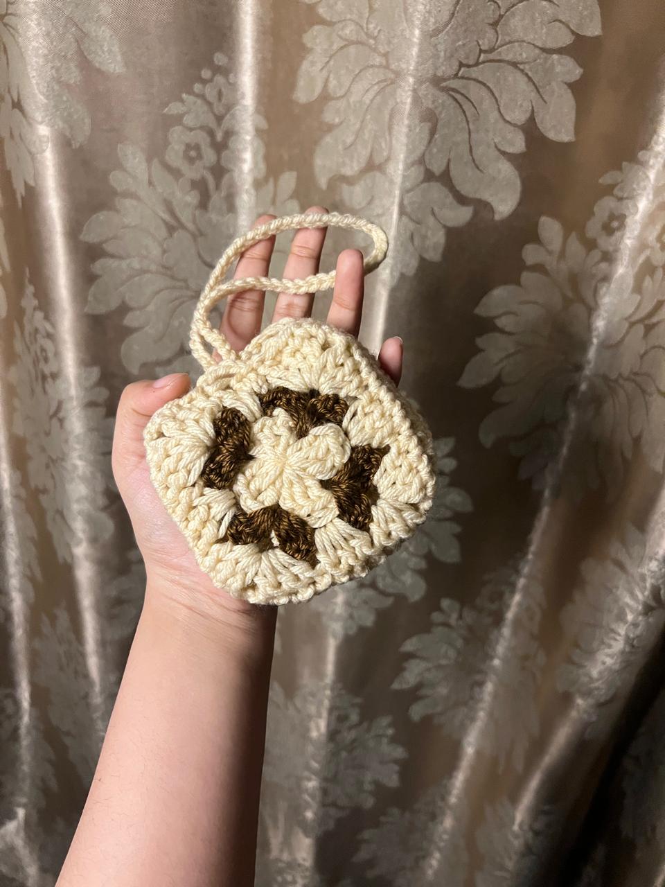 The "Eco-Chic" Pouch (Espresso blend (Browns)